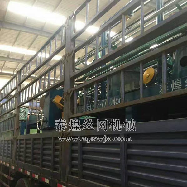 2017年第一臺連罐拉絲機(jī)發(fā)貨中